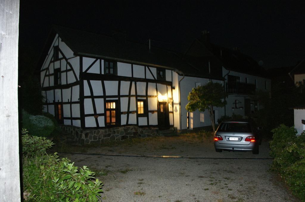 Authentiek Eifelhuis Holiday home Hecken
